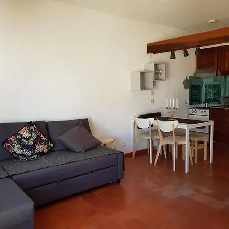 Sun House Old Town Apartment